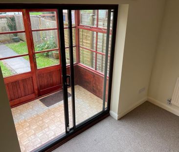 2 bedroom terraced house to rent - Photo 3