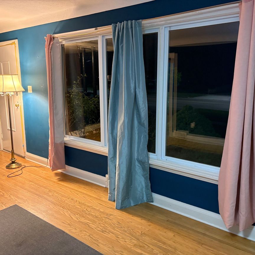 For Lease - 602 Geneva Street, St. Catharines, Ontario - Photo 1