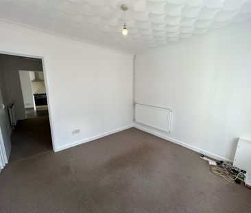 2 bedroom house to rent - Photo 1