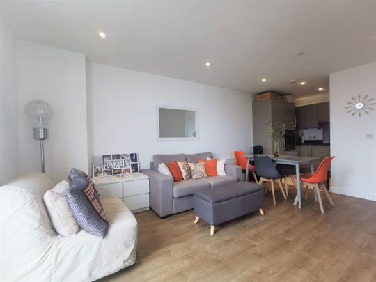 Bessemer Place Platinum Riverside Greenwich SE10 - Photo 1