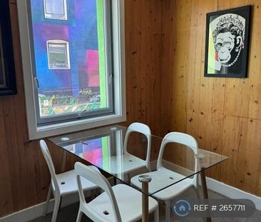 2 bedroom maisonette to rent - Photo 2