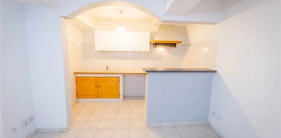 Location Appartement 2 pièces 42m² ST MARCELLIN 38160 - Photo 2