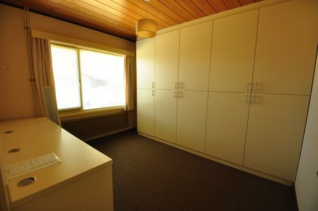 Alleenstaande woning met grote tuin, garage en carport te Zandvoorde - Foto 2