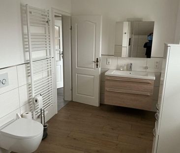 Pronájem bytu 2+1 • 95 m² bez realitky, Severní Porýní-Vestfálsko - Photo 6