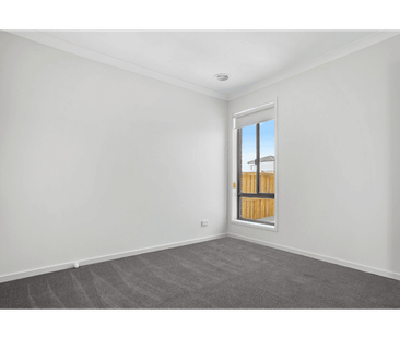 Enjoy one week rent-free when you move in. - Photo 3