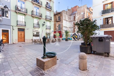 Flat for rent with views in El Carme (Valencia) - Photo 2