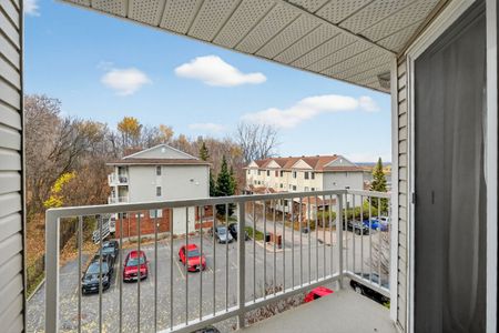 For Lease - 1400 Wildberry Court Unit# 12, Orleans - Convent Glen and Area, Ontario - Photo 5