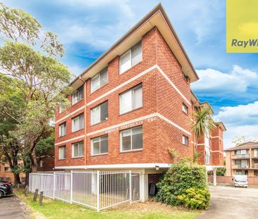 NEWLY LISTED - NEWLY UPDATED FURNISHED TWO BEDROOM APARTMENT IN CBD... - Photo 1