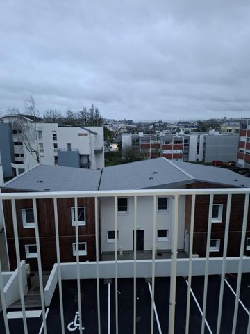 Location Appartement 1 pièce 34m² BREST 29200 - Photo 2