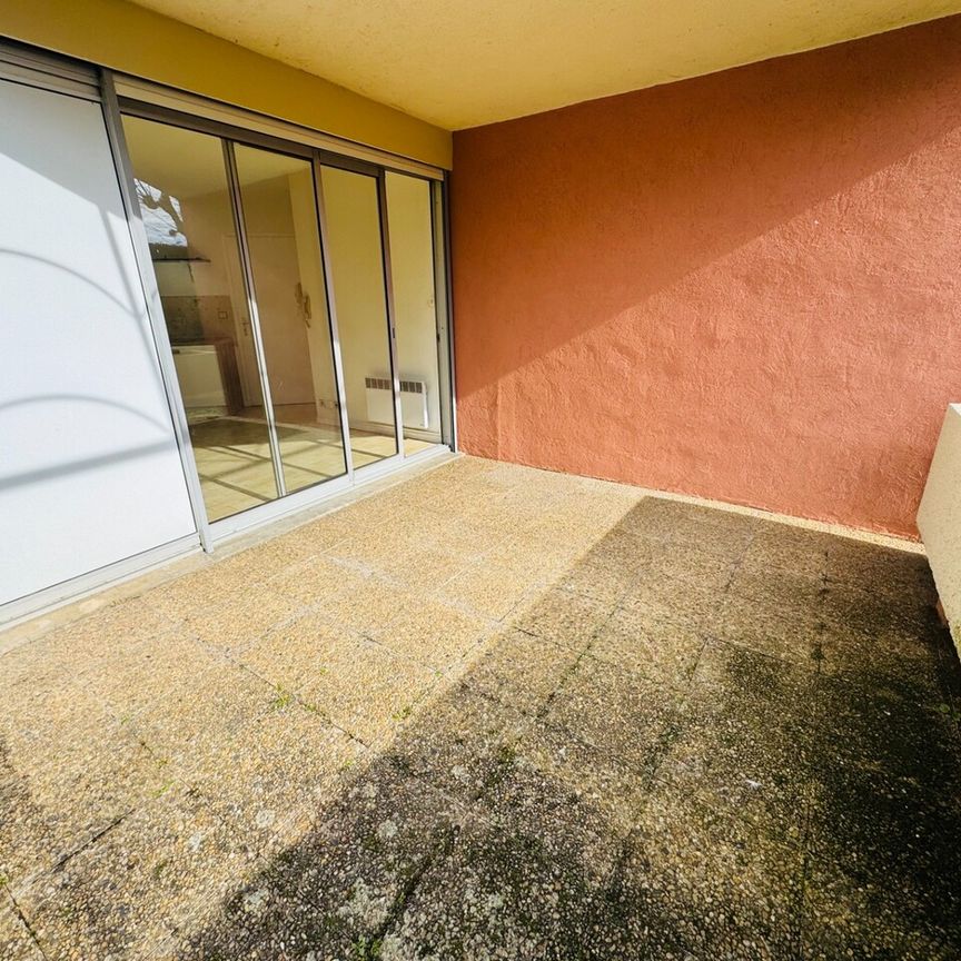 Location Appartement 1 pièce 18m² ROMANS SUR ISERE 26100 - Photo 1