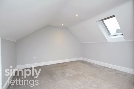 2 Bed property for rent - Photo 2