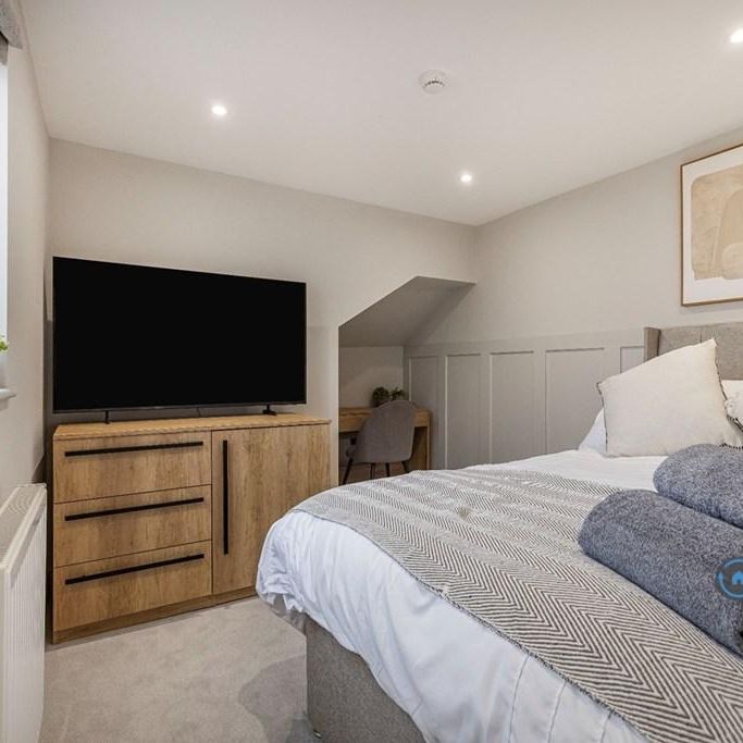 1 bedroom in a house share to rent - Photo 1