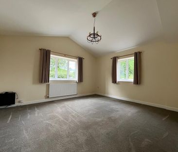 2 bedroom barn conversion to rent - Photo 3