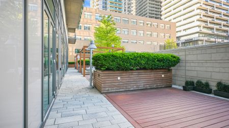 For Lease - 70 Roehampton Avenue Unit# 1220, Toronto, Ontario - Photo 5