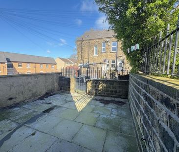 3 bedroom House To Let Total Size: 721 SQ FT - Photo 6