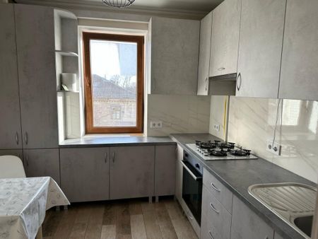 Apartament 2 camere Coresi - Fotografie 4