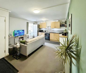 1 bedroom flat to rent - Photo 2