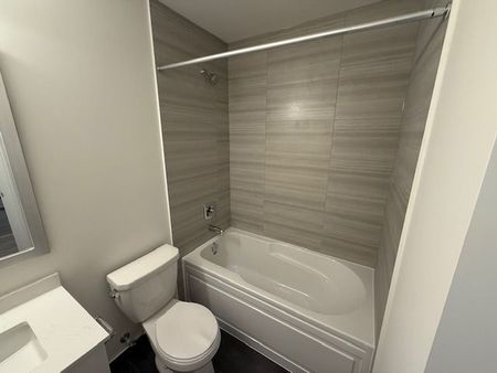 For Lease - 15 Watergarden Drive Unit# 3007, Mississauga, Ontario - Photo 3