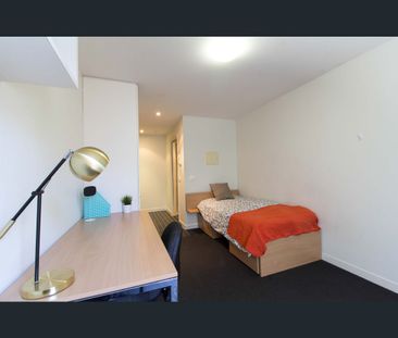 502/8-10 Vale Street, North Melbourne, Vic 3051 - Photo 2