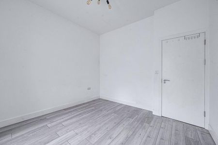 2 bedroom maisonette to rent - Photo 2