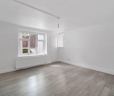 1 bedroom ground floor maisonette to rent - Photo 1