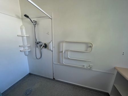 Comfort and Convenience - Photo 4