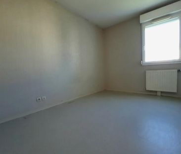 Louer appartement 4 pièces de 77 m² - Photo 4