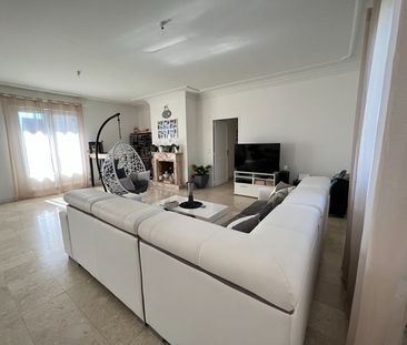 Location Appartement 4 pièces 134m² - Photo 1