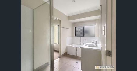 Modern Comfort in Deeragun - Photo 5