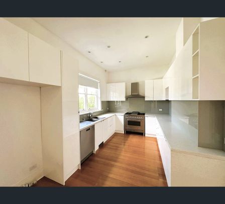 4 Oakleigh Road, Ormond, Vic 3204 - Photo 1