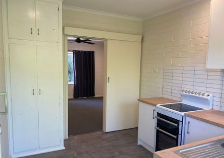 Convenient & Comfortable Living in Cumberland Park - Photo 4