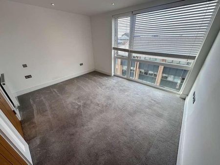 Alexandra Wharf, Maritime Walk, Ocean Village, SO14 - Photo 4