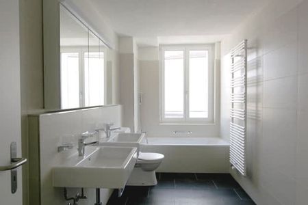 4 Zimmer, 96 m², 2. Stock - Photo 3