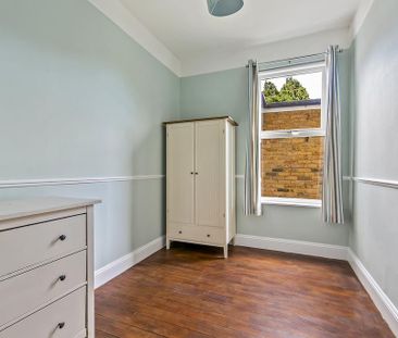 3 bedroom ground floor flat to rent - Photo 6