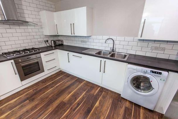 Kempston Street, L3 - Photo 1