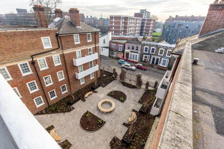 2 bedroom flat to rent - Photo 3