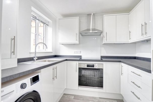 3 bedroom apartment to rent - Photo 1