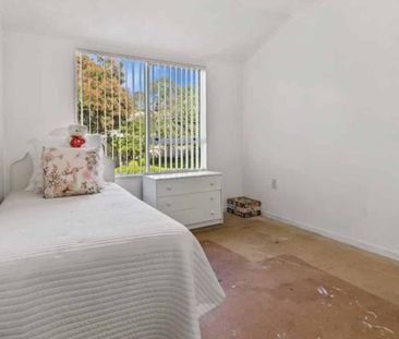 Spacious and Cozy home in Massey - Photo 5