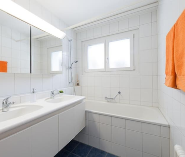 "Ruhiges Wohnen am Berg zwischen Greifen- und Zürichsee" - Photo 2