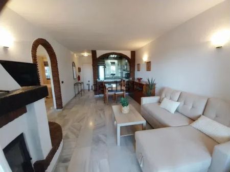 Alquiler de piso en Almendralejo de Jarales - Photo 2