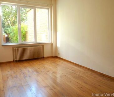 Gelijkvloerse verdieping - Te huur - Photo 1