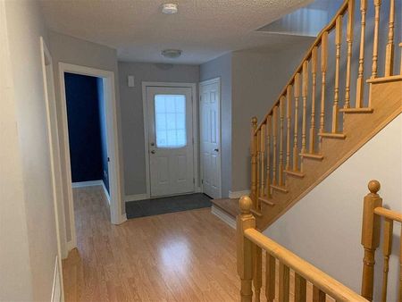 For Lease - 5 Toulouse Court, Markham, Ontario - Photo 3