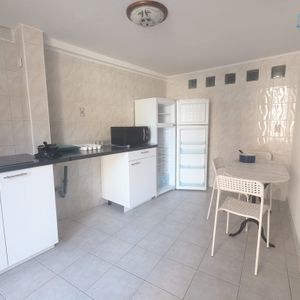 Location Appartement 2 pièces 30m² MARSEILLE 11ème - Photo 3