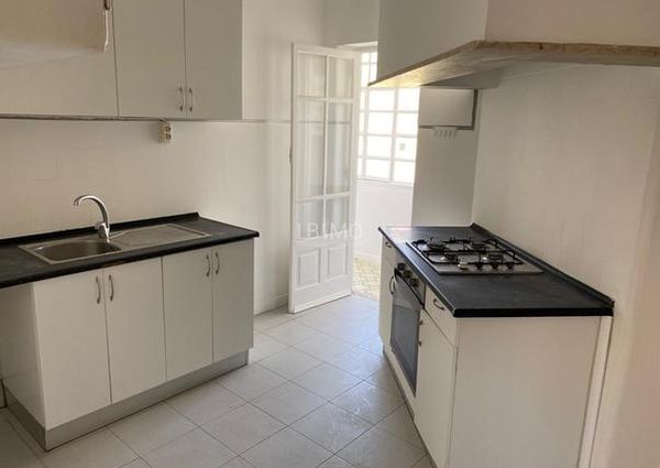 Apartamento T4 em Lisboa