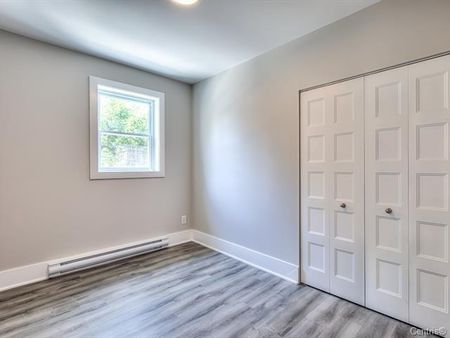 4743 Av. Coolbrook - Photo 3