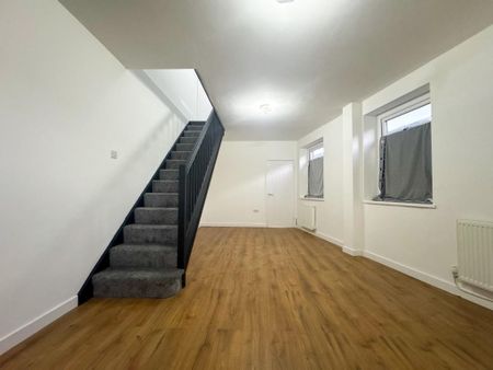 2 bedroom terraced house to rent - Photo 5