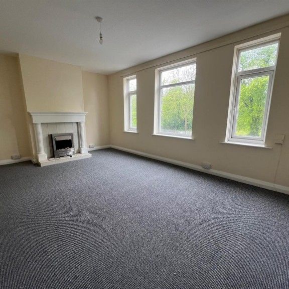 3 BED Duplex To rent - Photo 1