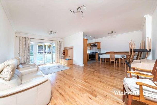 Hartnell Court, Ballards Lane, London, N3 - Photo 1