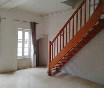 Location Appartement 2 pièces 65m² BAYEUX 14400 - Photo 2