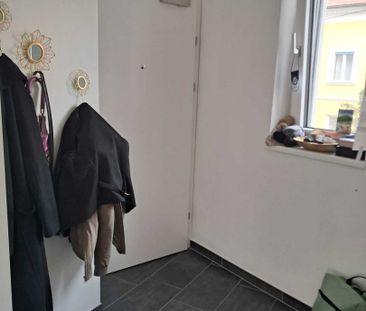 Ideal aufgeteilte – 3-Zimmer-Wohnung mit rund 29 m² großen Balkon i... - Foto 3